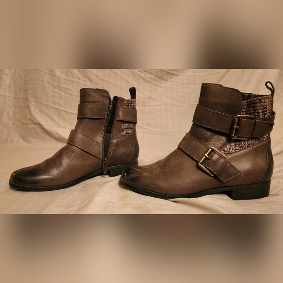 Aetrex brand: Kara Iron Ankle Riding Boots - Picture 2 of 8